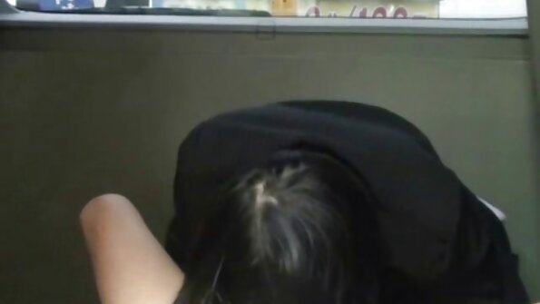 Naughty ögey ana onun sıx göt qədər onun gənc xoruz edir