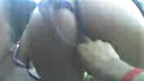 Kişi qonşunun gəlini Adriana Çeçikin götündən nalə çəkir