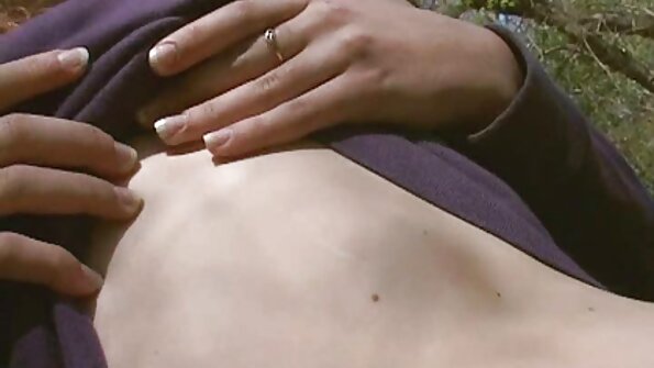 MILF cismani olmalıdır və ögey oğlu onun arzusunu gerçəkləşdirir